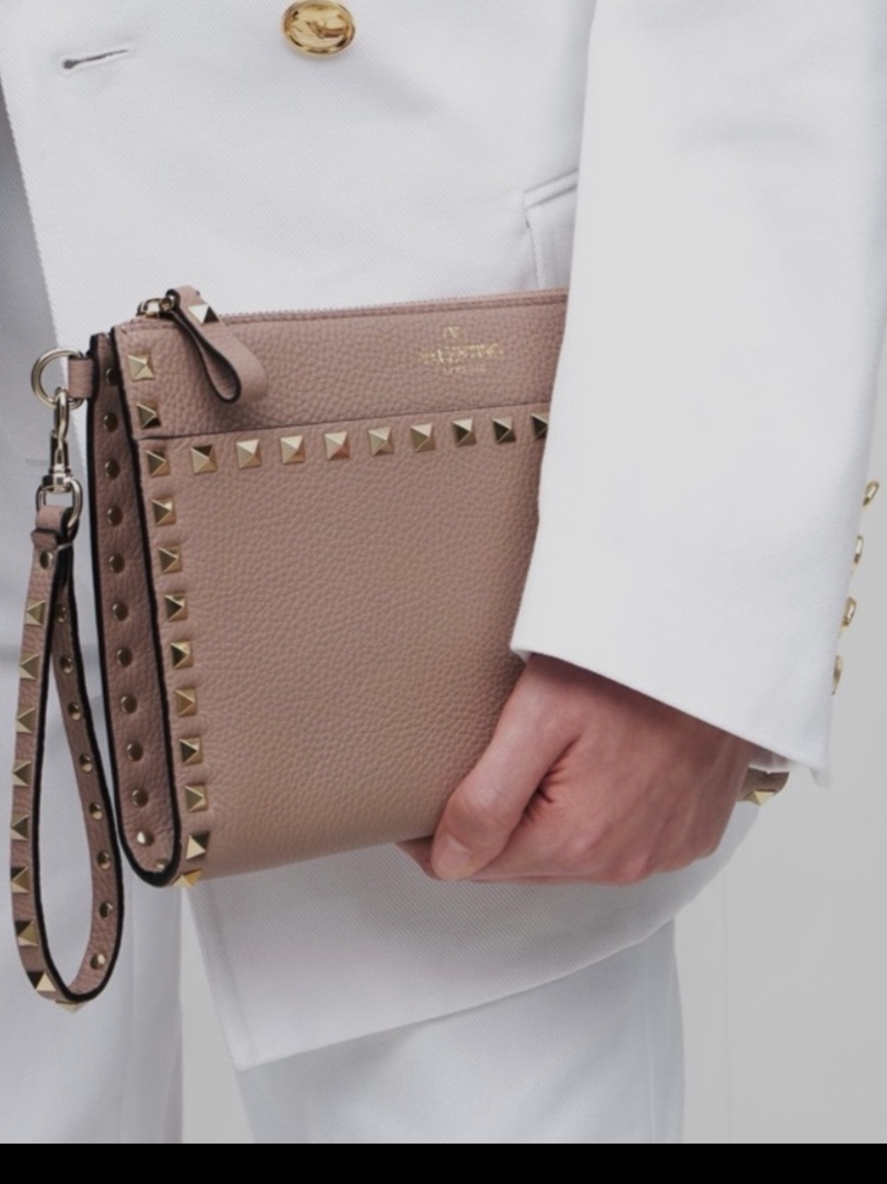 VALENTINO GARAVANI Medium Rockstud Poudre Pebbled Calfskin Leather Clutch
